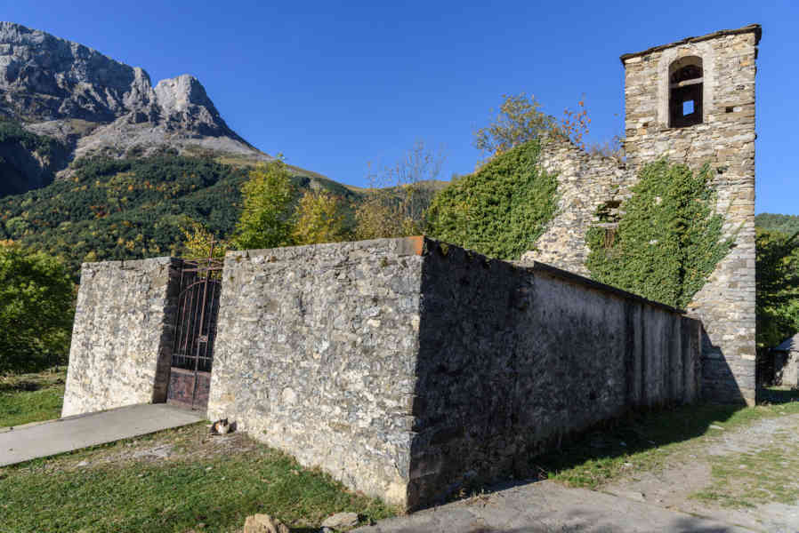 Huesca - Escuaín 10 - iglesia de San Pedro.jpg